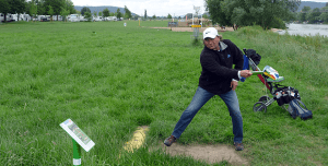 Der Lünener Hartl Wahrmann beim Abwurf auf der Zwölf in Minden.