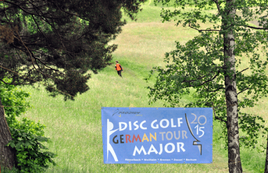 Der Hausberg Gögerl mit der ältesten Die Prodigy-GermanTour-Major in Weilheim dürfte den ältesten deutschen parcours wieder ins Rampenlicht des Discgolfs befördert haben..