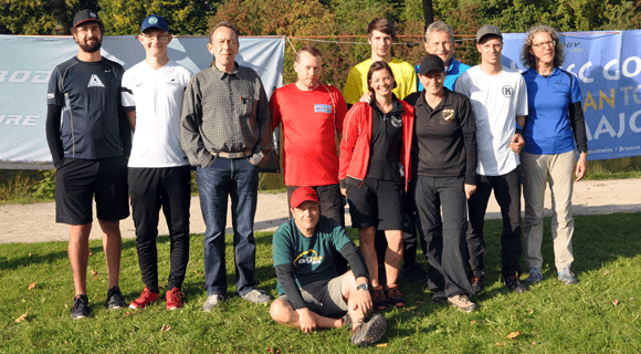 Die beim Abschluss in Beckum anwesenden Sieger und Platzierten: Torsten Baus (v. l.), Henrik Streit, Frank Buchholz, Klaus Kattwinkel, Wiebke Becker, Maik Hartmann, Susann Fischer, Wolfgang Kraus, Chritian Plaue und Christine Hellstern.