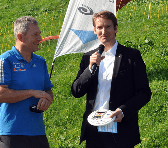 Schirmherr Patrick Sensburg, MdB, eröffnet gemeinsam mit DGA-Sportdsirektor Wolfgang Kraus die 31. Discgolf-DM.